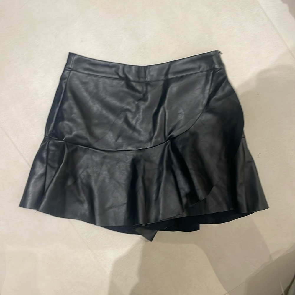 Vestique Leather Skort